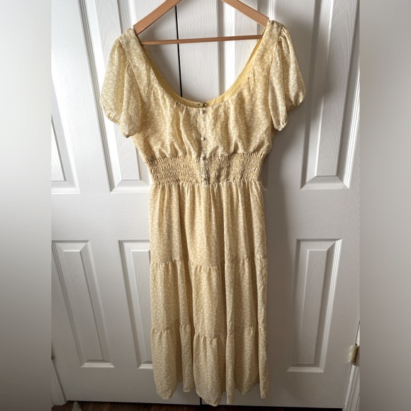 Urban Outfitters Patsy Yellow Ditsy Floral Smocked Tiered Milkmaid Midi Dress L - Picture 1 of 12